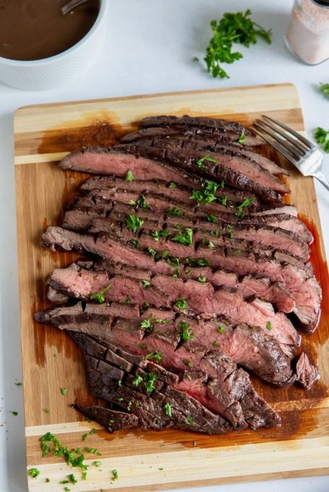 Flank Steak Carne Asada, Steak Carne Asada, Spinach Avocado Smoothie, Marinade Flank Steak, Grilled Recipes, Healthy Grilled, Marinated Flank Steak, Flank Steak Recipes, Easy Marinades