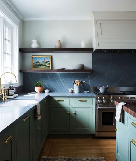 Kitchens With Green Cabinets, Green Kitchen Cabinet, Greige Kitchen, Home Retreat, Latest Kitchen Trends, Black Countertop, Kitchen Colour Combination, Lily Ann Cabinets, Serene Home