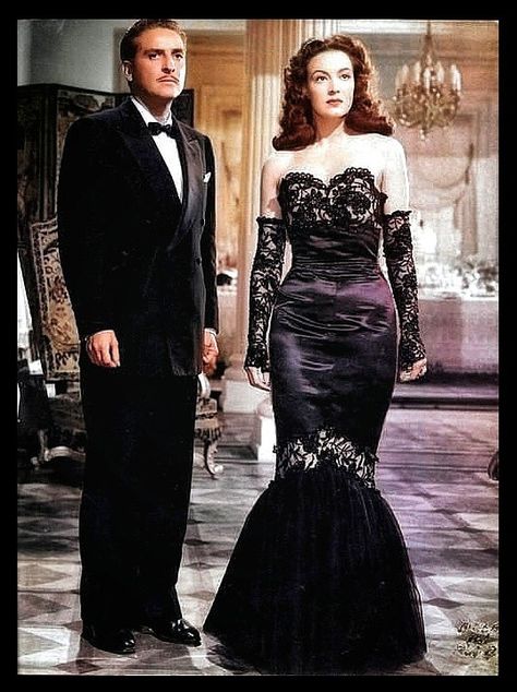 Maria Felix Outfits, Glamorous Goth, Musical Night, Hollywood Theme, Mexican Actress, Beautiful Black Dresses, British Fashion Awards, Mexican Dresses, Old Hollywood Glamour