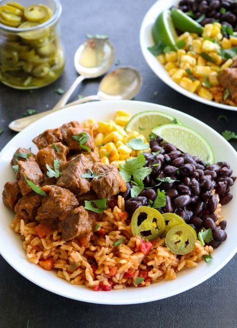 Instant Pot Burrito Bowls have over-the-top flavor. The beef is cooked in the instant pot, the liquid and veggies are blended to make an unbelievable enchilada style sauce that tastes like it was cooked all day. Pile the steak over my red rice recipe with corn, black beans, and all your favorite Mexican toppings. #burritobowls #ricebowl #mexican Sirloin Steak Instant Pot, Burrito Bowl Instant Pot, Instant Pot Burrito, Instant Pot Steak, Recipe With Corn, Steak Veggies, Steak Burrito, Red Rice Recipe, Mexican Entrees