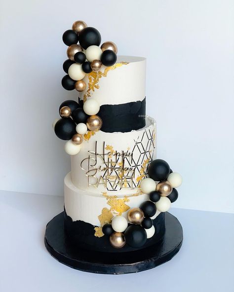 Black Gold White Birthday Cake, Cake Toppers Edible, Black Gold And White Cake, Black Gold Silver Cake, Cake Black And Gold, White Black And Gold Cake Ideas For Men, Black And Gold 70th Birthday Cake, Black White And Gold Birthday Cake, Black White Gold Cake