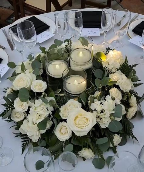 White Green Purple Wedding Centerpieces, Floating Candles Wedding Centerpieces Reception Ideas, Rehearsal Dinner Centerpieces, Floating Candle Centerpieces Wedding, Wedding Interior, 2023 Weddings, Jenny White, Purple Wedding Centerpieces, Floating Candle Centerpieces