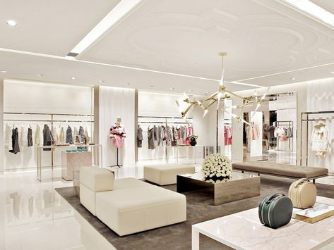 » Diamond Dazzle Stores by Reggiani, Beijing & Shanghai – China Clothing Store Interior Design, Clothing Boutique Interior, Shopping Mall Design, Window Display Retail, Clothing Store Interior, Clothing Store Design, Store Design Boutique, Retail Interior Design, Store Window Displays