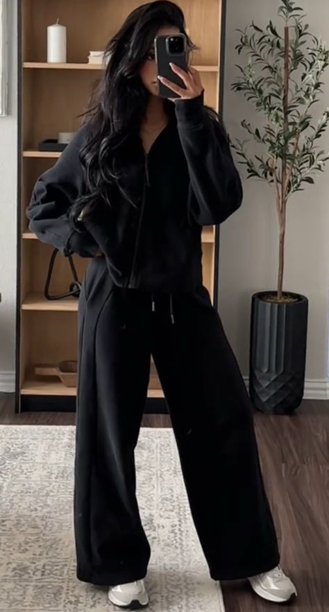 Black Trackies Outfit, Black Zip Up Sweater Outfit, Black Zip Up Hoodie Outfit Aesthetic, Black Zip Up Hoodie Outfit, Zip Up Hoodie Outfit Aesthetic, Black Sweats Outfit, Zip Up Sweater Outfit, Dark Color Clothes, Hoodie Outfit Aesthetic