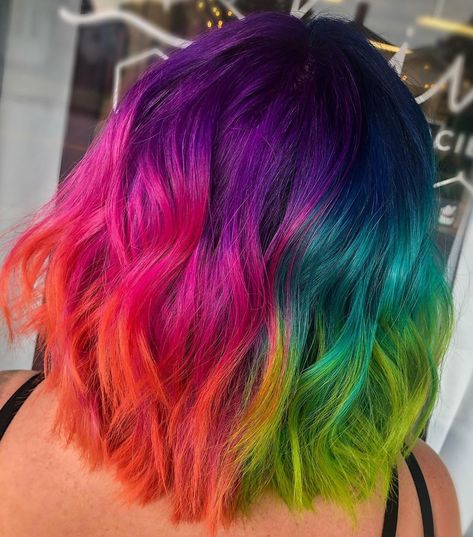 PULPRIOT HAIR SOUTH CAROLINA on Instagram: “Wow okay I love how I just completely forgot to post this. Split rainbow is definitely one of my fave go to’s. ✨ . . Paint - @pulpriothair…” Rainbow Split Dye, Haircuts For Straight Fine Hair, Short Rainbow Hair, Split Dye, Hair Colour Design, Pulp Riot Hair Color, Split Dyed Hair, Hair Color Underneath, Vivid Hair Color