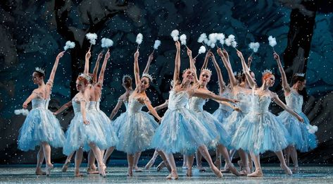 Famous Ballets, Ballet Shows, Blue Is The Warmest Colour, Ballet Images, Ballet Pictures, George Balanchine, Ballet Performances, City Ballet, Nutcracker Ballet