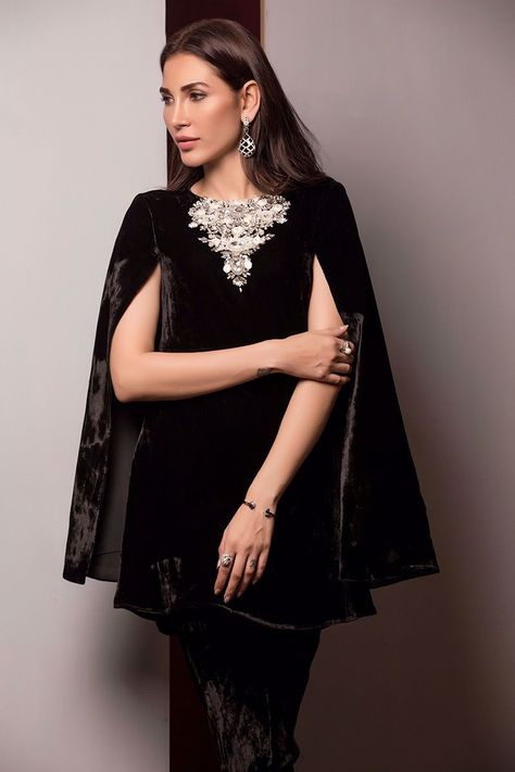 Velvet Indian Outfits, Pakistani Cape Dresses, Velvet Dress Designs Pakistani, Cape Dress Indian, Velvet Pakistani Dress, Suits Pattern, Dress Design Pakistani, Cotton Suit Designs, Velvet Suit Design