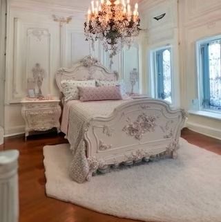 VillaBellaHome1 - Etsy Vintage Double Bed, Royal Bed Frame, Victorian Bed Frame, Victorian Beds, Romantic Furniture, Antique French Bed, French Bedroom Decor, French Headboard, Vintage Bed Frame