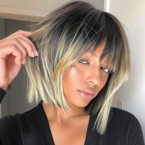 Blond Bob Hairstyles With Bangs, Long Bob Hairstyles With Fringe, Hairstyles With Short Bangs, Bob Face Framing, Lob With Fringe, Bob Hair With Bangs, Ombré Bob, Vintage Bob Hairstyle, Fine Hair Styles