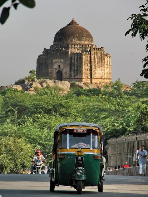 Auto Rickshaw Painting, Rickshaw Aesthetic, Delhi Aesthetic, Delhi Photography, Auto Rickshaw, Delhi Metro, Amazing India, Goa India, Halong Bay