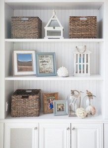 Coastal Decor Cabinet Ideas. Cabinet with coastal decor. Built in cabinet with coastal decor. #Cabinet #CoastalDecor #Shelves AGK Design Studio. Decor Shelves, Coastal Dining Room, Built In Cabinet, Bookcase Styling, House Of Turquoise, Small Room Decor, Coastal Bedrooms, Coastal Living Room, Victorian Decor