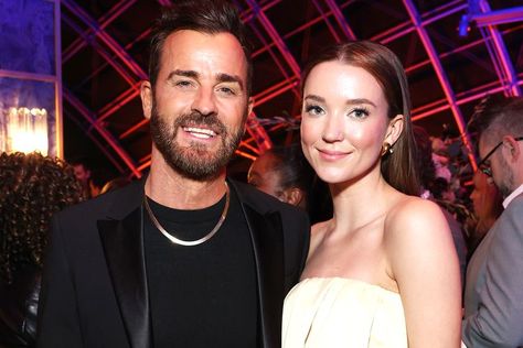 Justin Theroux Is Engaged to Actress Nicole Brydon Bloom (Exclusive) Photo With Girlfriend, Simple Family Meals, With Girlfriend, Vacation Photo, Justin Theroux, Sports Awards, All Black Looks, February 2023, New Girlfriend