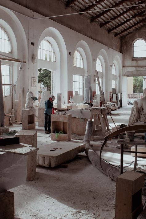 reminiscing about Italy ✨ new video up on our youtube. link in stories #ContemporaryCreatives #italiandiaries . . . #Italy #CarraraItaly #marble #artist #piecewithartist #inspired #vlog #sculptureartist #studioprocess #marblecarving #carrara #studioinitaly #tuscanstudio #artcontemporanea #stonecarving #workinginitaly #marbledust #roughingout #marblecarvingtechnique #femalefigure #marbletorso #scultrice #marmodicarrara #calacattamarble #artcollector #artcommissions Marble Carving, Calacatta Marble, Male Figure, Commission Art, North America Travel, Stone Carving, International Travel, South America, North America