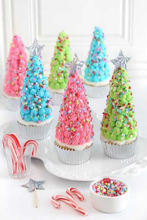 Hot Chocolate Toppings, Hot Chocolate Treats, Holiday Hot Chocolate, Homemade Buttercream, Christmas Tree Cupcakes, Cupcake Cones, Peppermint Marshmallows, Sugar Cones, Pink Food Coloring