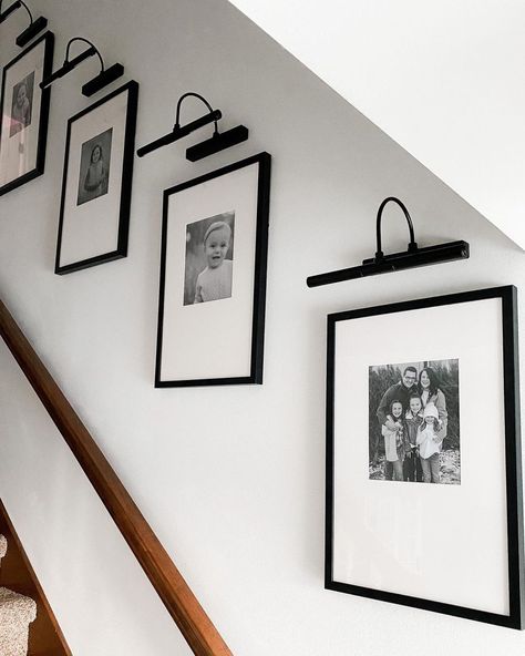 Staircase Family Photos, How To Decorate A Landing Area, Picture On Stairway Wall, End Of Stairs Wall Decor, Photos Up Stairs, Above Stairs Decor Wall, Photos Up Staircase, Staircase Decor Ideas Wall, Staircase Ideas Decoration