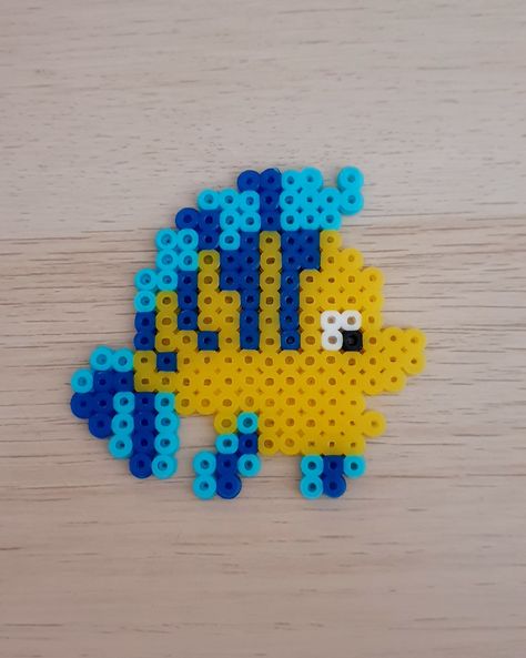 Ocean Animal Perler Bead Patterns, Perler Beads Disney Villains, Blue Perler Beads Ideas, Fuse Bead Patterns Disney, Disney Melty Beads Patterns, Fuse Beads Disney, Yellow Perler Beads Ideas, Turtle Fuse Beads, Disney Fuse Beads