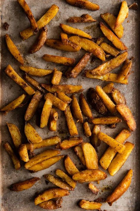 Curried Chips — madeleine olivia Madeleine Olivia, Sugar Free Lifestyle, Sun Chips, Best Chips, Curry Spices, No Salt Recipes, Potato Curry, Chips Recipe, Healthy Foodie