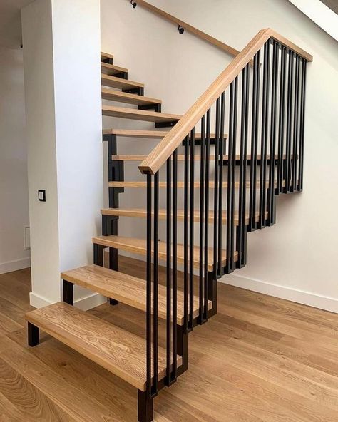 Steel Stairs Design, Glass Railing Stairs, Staircase Interior Design, Wooden Staircase, Staircase Design Modern, Staircase Railing Design, Handrail Design, Stairs Design Interior, Staircase Handrail