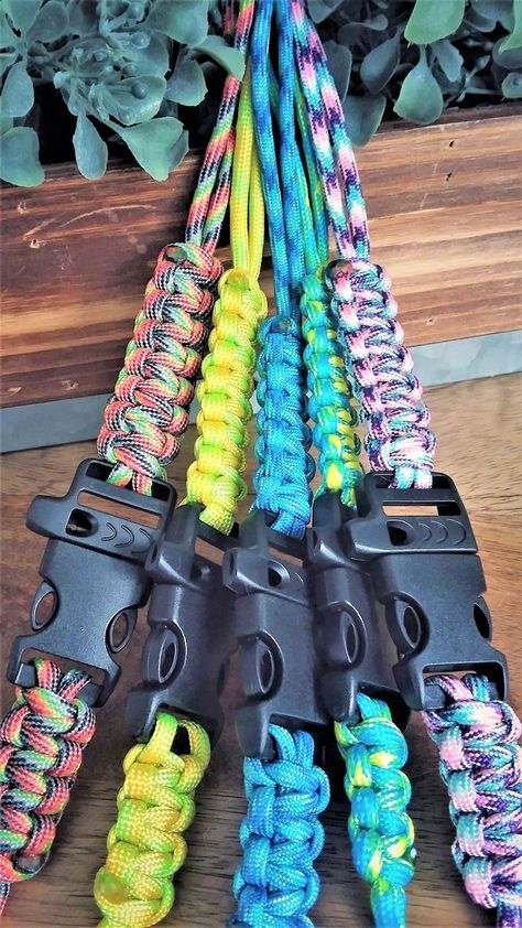 Brownies Activities, Anklets Diy, Paracord Projects Diy, Cobra Weave, Paracord Ideas, Paracord Lanyard, Paracord Bracelet Diy, Paracord Diy, Paracord Projects