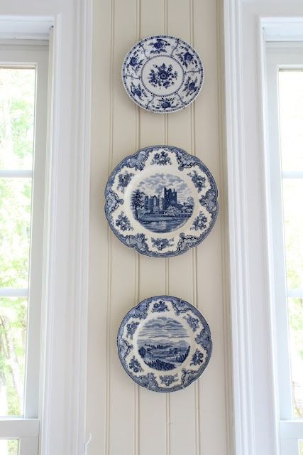 Decorative Plates On Wall Kitchen, Vintage Wall Plates, Blue Willow Wall Display, Blue And White Wall Plates, 3 Plates On Wall, Spode Plates On Wall, Hanging Plates In Kitchen, China On Wall Hanging Plates, Decorating With China Dishes