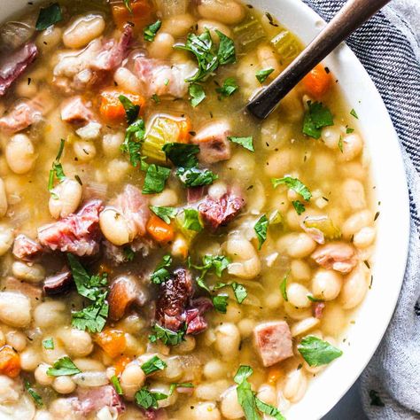 Easy Ham And Bean Soup, Ham Soup Recipes, Ham And Bean, Broth Soup, Bean Soup Recipe, Easy Ham, Leftover Ham Recipes, Ham Soup, Ham And Beans