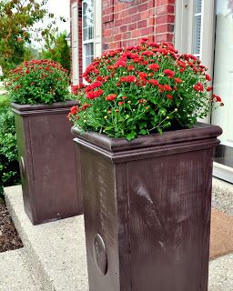 This was my entry for the Crafting with the Stars….it came in 8th place out of 12! I simply LOVE these planters! They are simple, elegant, and budget friendly to make! Here is how I did it… I am not a gardener. I don’t have a green thumb. I have come to terms with this….I … Diy Planters Outdoor, Plant Containers, Planter Project, Metal Planter Boxes, Stay Tune, Tall Flowers, Tall Planters, Outdoor Planter, Metal Planters