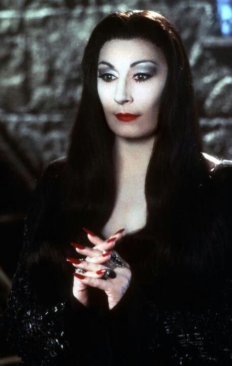 Anjelica Huston. Here as Morticia Addams on The Addams Family. Costume designed by Ruth Myers. Morticia Addams Quotes, Morticia And Gomez Addams, Charles Addams, Gomez And Morticia, Yvonne De Carlo, Anjelica Huston, Morticia Addams, Adams Family, Family Costumes