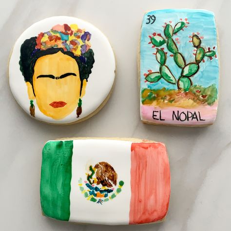 Painted cookies, hand painted , frida Kahlo cookies , Mexican lotería cookies, mexican flac cookies, viva mexico, galletas pintadas, Painted Cookies, Mexican Flag, Icing Cookies, Royal Icing Cookies, Decorated Cookies, Royal Icing, Diy Party, Themed Party, Cookie Decorating