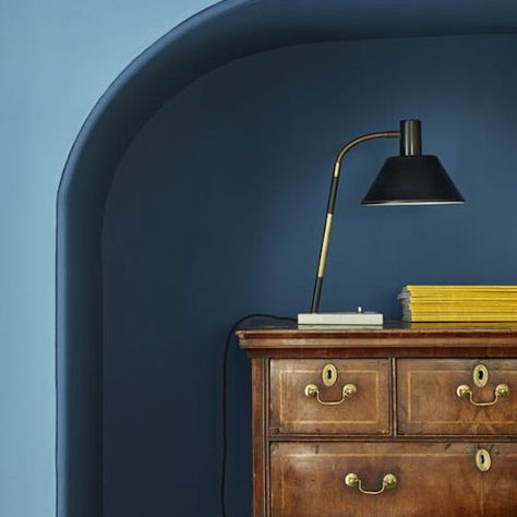 Ruth’s Guide to Double Drenching | Little Greene Hicks Blue Little Greene, Double Drenching, Victorian Paint Colors, Blue Green Bathrooms, Interior Paint Finishes, Tranquil Bathroom, Pink And Black Wallpaper, Red Dining Room, London Wallpaper