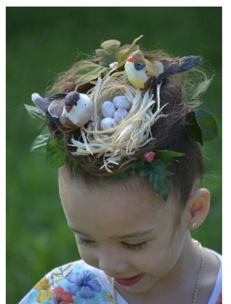 Crazy Hair For Kids, Karneval Diy, Bird Nest Hair, Wacky Hair Days, Going Out Hairstyles, Crazy Hair Day, Wacky Hair, Crazy Hair Day At School, Easter Hair Bow