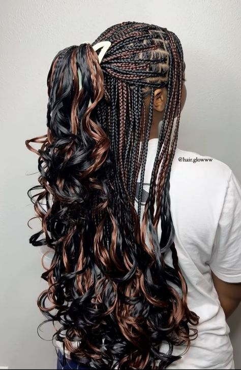 Braids With Curls For Black Women, Black Braids French Curls, Black Braids Brown Curls, French Curls With Curls, Black And Brown Hair Braids, Braids With French Curls At The End, Cute Braids Colors, Curly Individual Braids, French Curl Braids Style Ideas