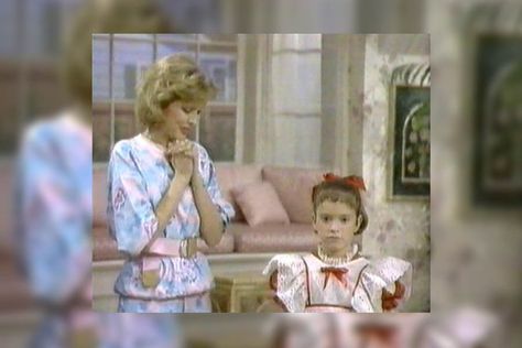 Small Wonder Tv Show, Kickin It Old School, Billy Corgan, Totally 80s, Super Funny Memes, Good Old Times, Small Wonder, Wonder Years, Childhood Days