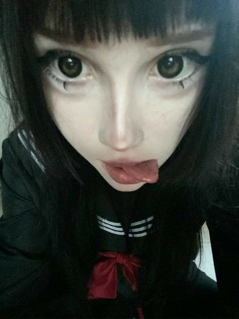 Black Lenses Makeup, Black Contact Lenses, Makeup Aesthetics, Alt Makeup, Picture Inspiration, Instagram Ideas Photography, Cosplay Makeup, Cute Selfie Ideas, Inspirational Pictures