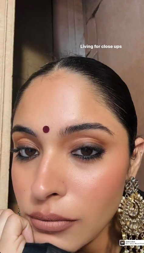 Indian Makeup Looks, Subtle Makeup, Indian Makeup, Asian Eye Makeup, Dark Makeup, Soft Makeup, Makeup Looks Tutorial, Makeup Makeover, Eye Makeup Art