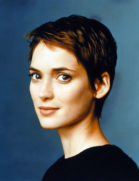 Winona Ryder Winona Ryder Hair, Short Hairstyles Over 50, Haircut Women, Evan Rachel Wood, Super Short Hair, Very Short Hair, Winona Ryder, Trendy Haircuts, Haircuts For Long Hair