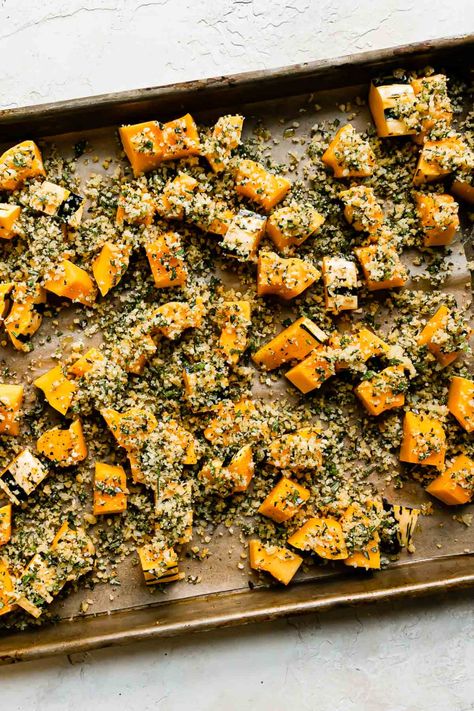 Give classic Caesar salad a fall-inspired twist with this Autumn Caesar Salad recipe! Simply toss massaged kale with shaved parmesan, toasted pine nuts, parmesan roasted delicata squash "croutons," & your favorite Caesar dressing. It's the perfect hearty salad for meal prep lunches, an easy fall dinner, or special occasions like Thanksgiving & Friendsgiving! #caesarsalad #easycaesarsaladrecipe #kalecaesarsalad #kalesalad #delicatasquashrecipe #fallrecipes #saladrecipes #saladideas Autumn Caesar Salad, Kale And Delicata Squash Salad, Easy Fall Dinner, Delicata Squash Recipe, Crouton Salad, Roasted Delicata Squash, Easy Fall Dinners, Unique Salad, Shaved Parmesan