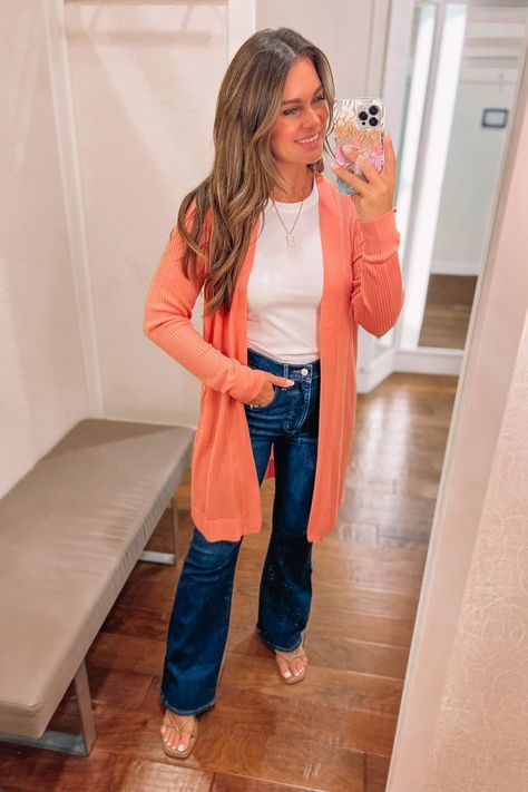 Coral Cardigan Outfits, Cardigan Office Outfit, Slim Flare Jeans, Coral Cardigan, Long Open Cardigan, High Rise Flare Jeans, Flair Jeans, Fall Transition Outfits, Cardigan Outfits