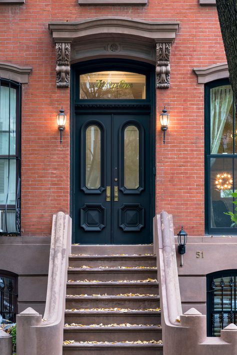 Nyc Townhouse Interior, Traditional Townhouse, Townhouse Development, Exterior Upgrades, Nyc Townhouse, Brooklyn Townhouse, Townhouse Ideas, Townhouse Exterior, Brooklyn House