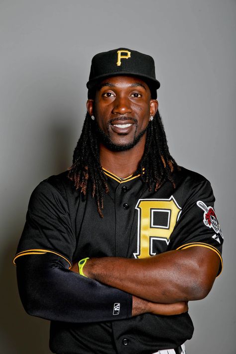 Andrew McCutchen is my favorite baseball player, if i got to meet hiim i would die Pirate Pictures, Andrew Mccutchen, Pirates Baseball, Pittsburgh Sports, Sports Figures, Mlb Players, Sports Photos, Pittsburgh Pirates, Pittsburgh Pa