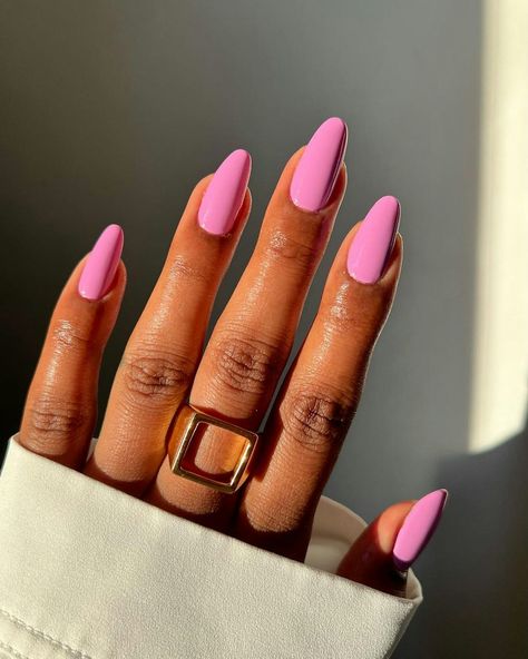 11 Spring 2024 Nail Polish Color Trends You’re About To Be Obsessed With Dark Skin Pink Nails, Almond Nails On Black Women, Dark Skin Nail Color, Almond Acrylic, Colors For Dark Skin, Work Nails, Pink Nail Designs, Pink Nail, Summer Nails Colors