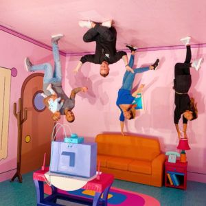 Museum Of Memories, Selfie Museum Rooms, Selfie Museum Ideas, Upside Down Museum, Illusion Room, Museum Of Selfies, Fun Museum, Upside Down World, Selfie Museum