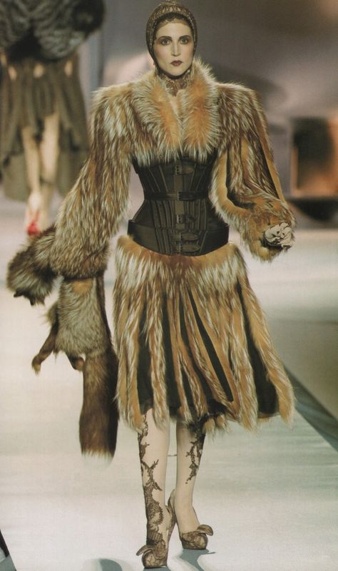 Jean Paul Gaultier autumn/winter 2003 Glamor Photography, Fur Clothing, Paul Gaultier, Runway Models, Jean Paul Gaultier, Jean Paul, Fashion Killa, Aesthetic Fashion, Traditional Outfits