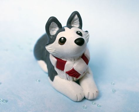 Polymer Clay Husky, Clay Dogs, Polymer Clay Cat, Super Sculpey, Cute Kawaii Animals, Polymer Clay Animals, Dog Sculpture, Cute Polymer Clay, Clay Animals