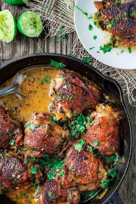 Lime Chicken Recipes, Chicken Thighs Recipe, The Mediterranean Dish, Thighs Recipe, Cilantro Lime Chicken, Lime Sauce, Slow Cook, Munnar, Spice Mix