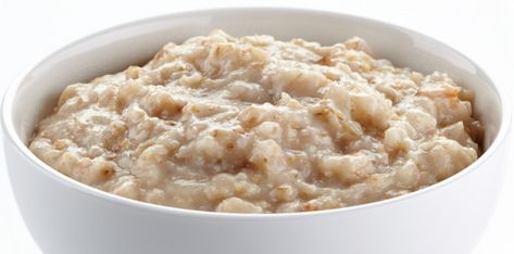 Slow Cooker Creamy Old-Fashioned Oatmeal * * Oatmeal Soup Recipe, Crockpot Oatmeal Overnight, Crockpot Oatmeal, Slow Cooker Oatmeal, Old Fashioned Oats, Snacks Under 100 Calories, Old Fashioned Oatmeal, Healthy Sweet Snacks, Oats Recipes