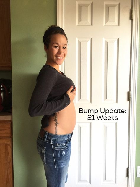 Small Pregnancy Bump, 21 Weeks Pregnant Belly, 21 Weeks Pregnant, Sia Cooper, Diary Of A Fit Mommy, Baby Bump Pictures, Bump Pictures, Pregnancy Bump, Balance Hormones Naturally