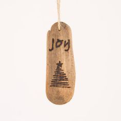 wood burned christmas ornaments | Joy" Driftwood Christmas Ornament with wood burned Christmas tree by ... Driftwood Christmas Decorations, Driftwood Ornaments, Wood Burned Christmas, Driftwood Christmas, Driftwood Projects, Beachy Christmas, Wood Burning Patterns, Driftwood Crafts, Beach Christmas