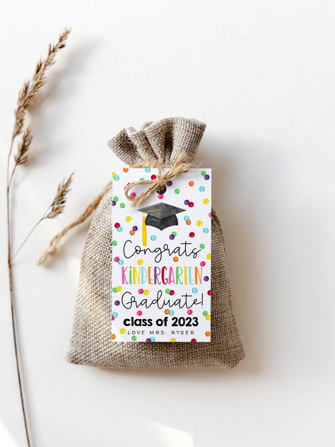 Kindergarten Graduation Gift Tag Template, Printable Congratulations Kinder Graduate Favor Tag, Editable End Of Year Tag, Instant Download #graduation #favortagprintable #endofschooltags #editabletemplate #kindergartengrad #studentgifttags #kindergartengraduation #kindergraduationfavors #congratskindergrad #kindergraduationideas Kinder Graduation Gifts, Preschool Graduation Gifts, Gift Tag Template Printable, Kindergarten Graduation Gift, Graduation Gift Bags, Student Gift Tags, Kids Graduation, Graduation Favors, Gift Tag Template