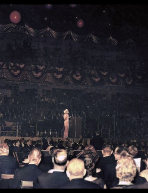 Marilyn Monroe at the John F Kennedy 45th birthday gala, at Madison square garden, New York city. May 19th 1962. Marilyn Monroe And Jfk, Marilyn Monroe House, Birthday Gala, Marilyn Monroe And Audrey Hepburn, Marilyn Monroe Dress, Yosemite Park, 45th Birthday, Marilyn Monroe Art, Marilyn Monroe Photos