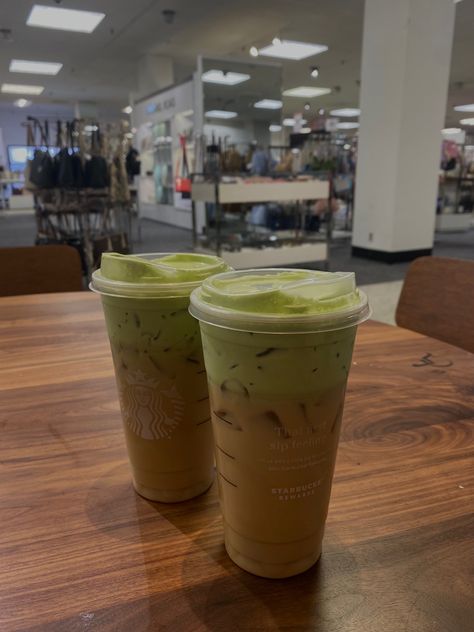 Chai Matcha, Matcha Cold Foam Starbucks, Matcha Cream Cold Foam, Matcha Chai Latte Starbucks, Cold Matcha Latte, Coffee Dates Aesthetic, Iced Coffee And Matcha Aesthetic, Iced Chai, Iced Matcha Latte